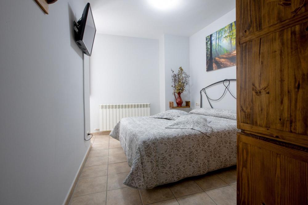 Hostal Antiguo Hospital Linares de Mora Exteriör bild