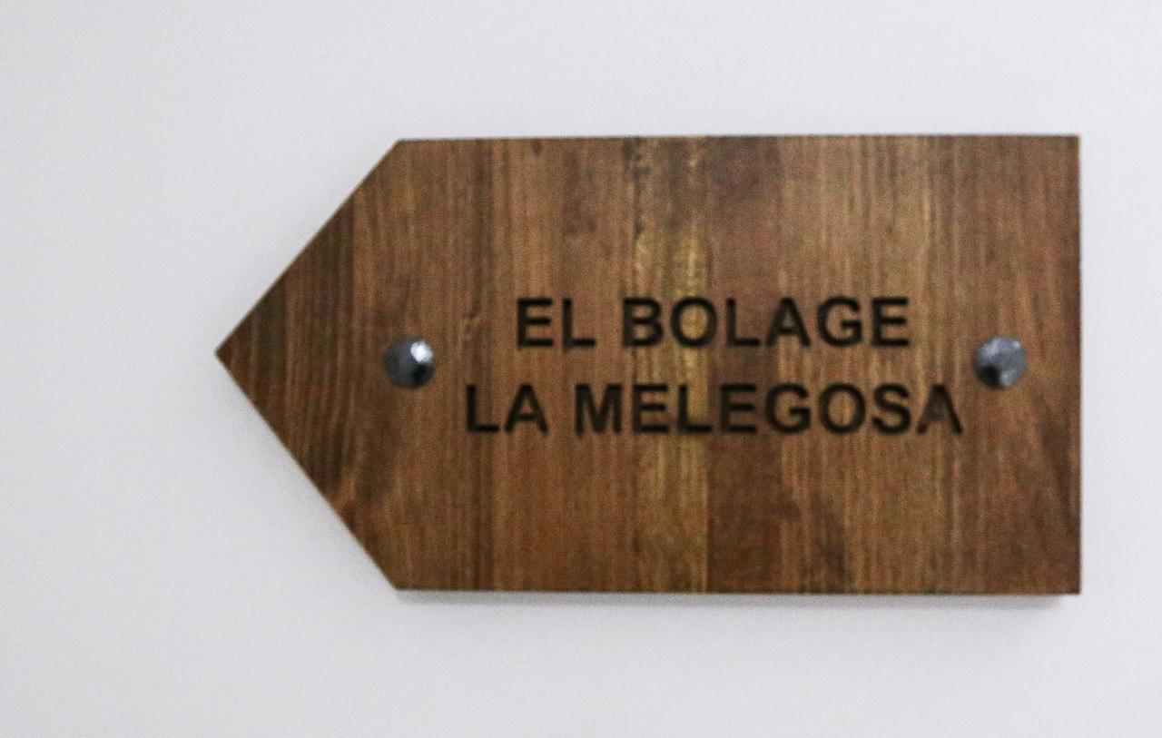 Hostal Antiguo Hospital Linares de Mora Exteriör bild