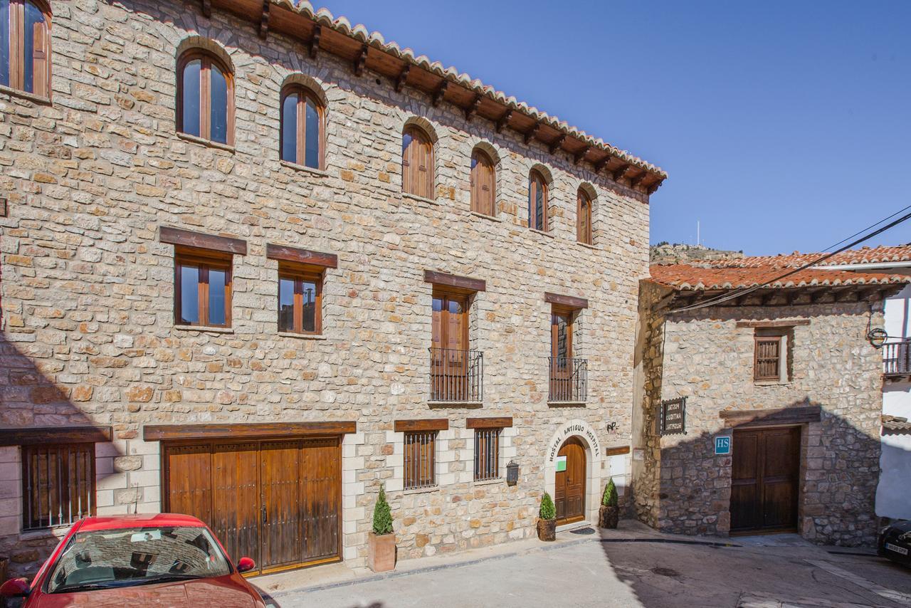 Hostal Antiguo Hospital Linares de Mora Exteriör bild